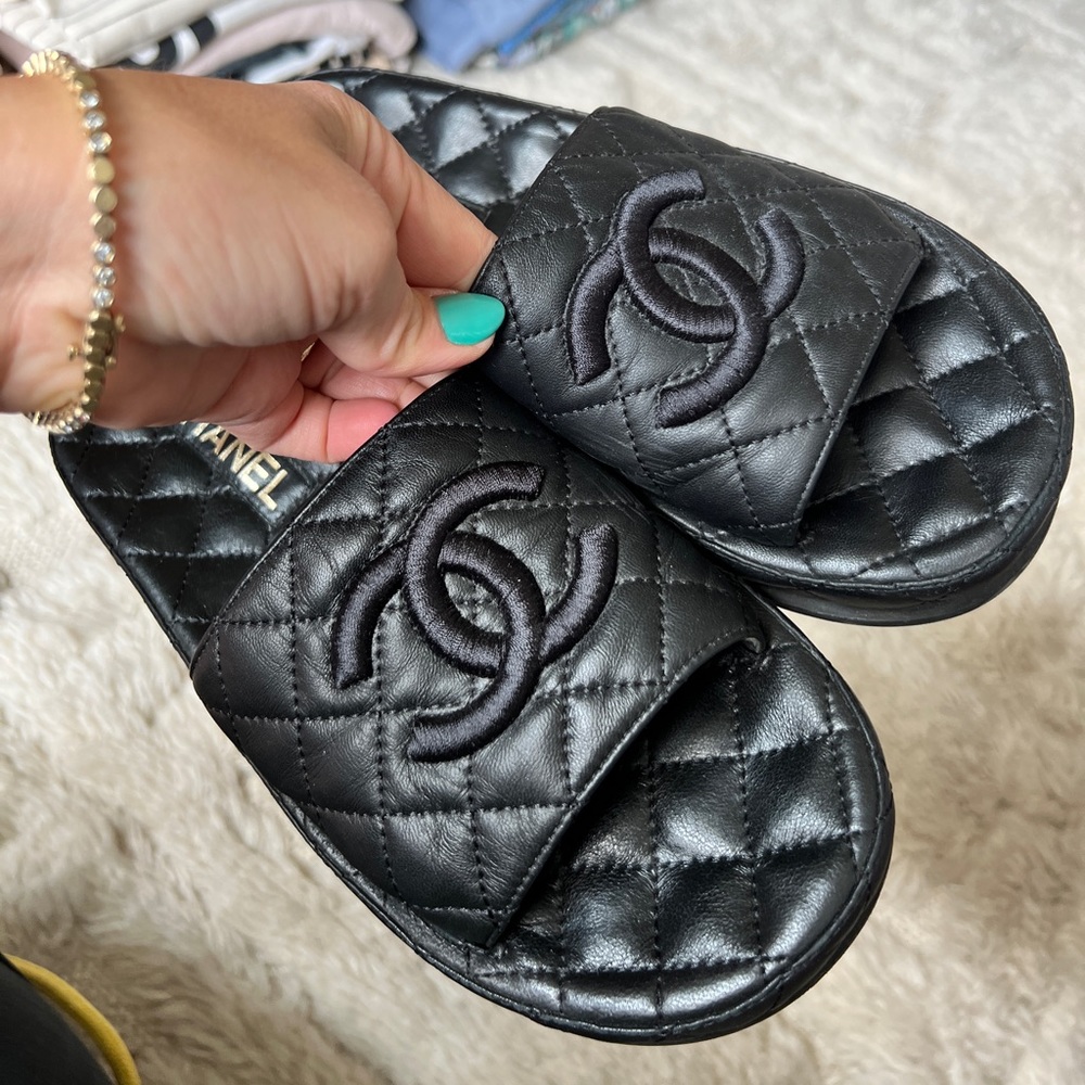 CHANEL Black Quilted Sandals